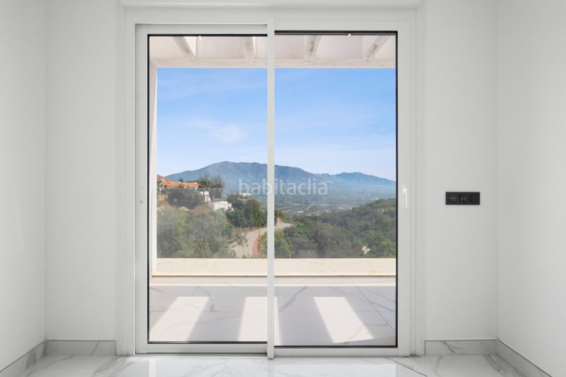 Foto b8b6d3d0-4837-4745-949d-46d91046de4a. Xalet amb aparcament piscina a La Mairena Ojén