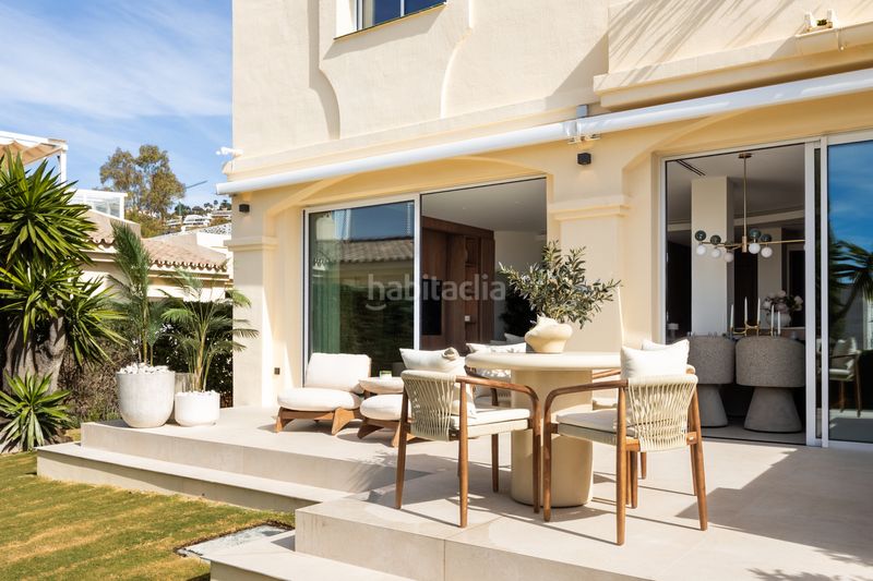 Foto bbe0e7ff-67be-46b3-b697-d5c2e82817fb. Casa adossada amb piscina a La Quinta Benahavís