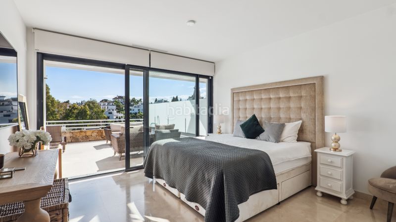 Foto e9f7dd00-fb51-43b1-8b81-20d83d8ae5e1. Casa adossada a lomas de Marbella club Marbella
