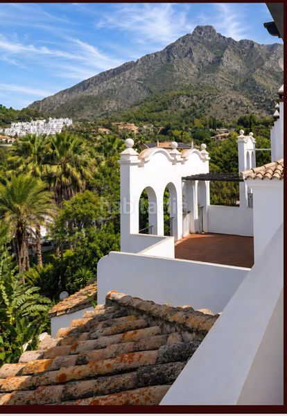 Foto 9826ccdf-6f25-462c-81b5-787af2157370. Penthouse in calle lago de los cisnes 181 in Nagüeles Alto Marbella