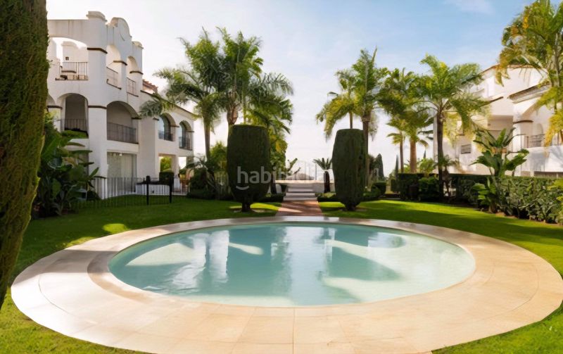 Foto d37b7bda-0b43-4e94-a056-583f79a4c566. Penthouse in calle lago de los cisnes 181 in Nagüeles Alto Marbella