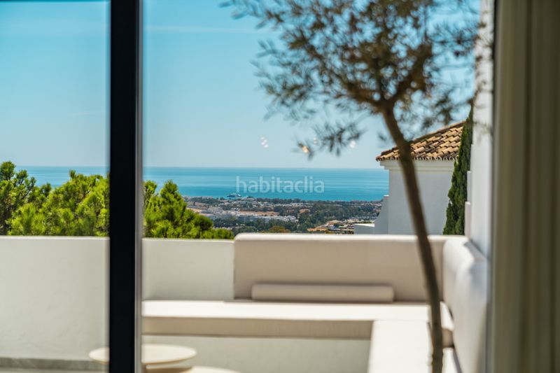 Foto f65e2954-6567-4960-b4f8-364f31c6a462. Àtic amb aparcament piscina a La Quinta Benahavís