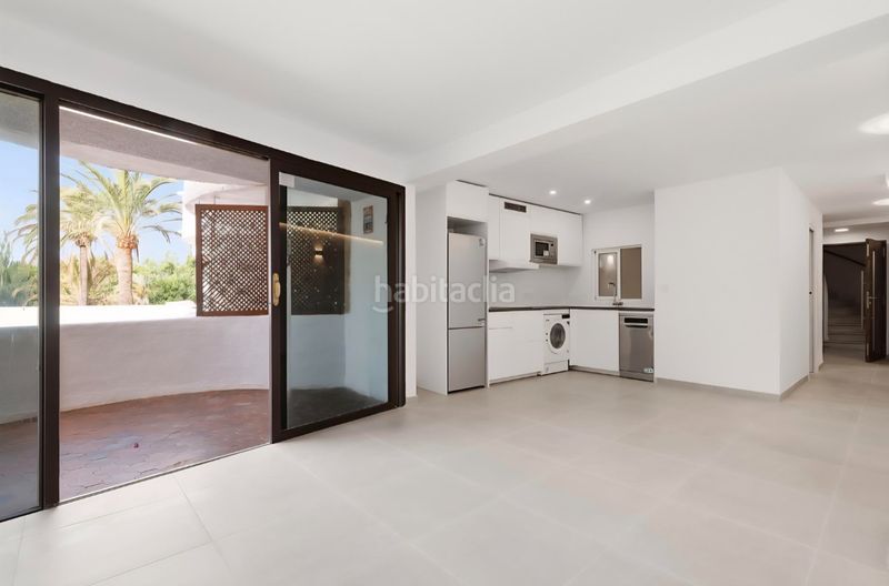 Foto f15fe417-85af-432d-9f79-08530aec8367. Apartament amb piscina a Marbesa Marbella