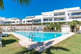 Apartamento en El Velerín. ¡tu oasis exclusivo en estepona! espectacular piso 3dorm.gym,cin