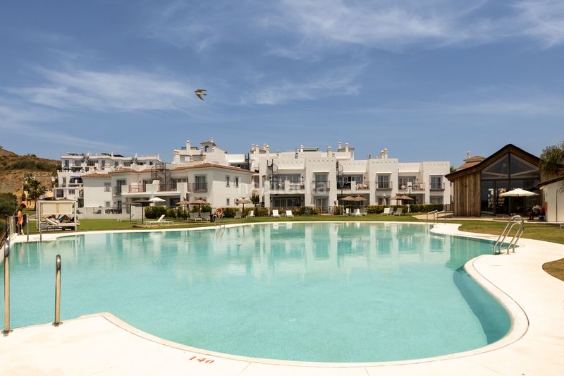 Foto d914251d-e829-4c0c-becf-091ddfe4def9. Àtic amb aparcament piscina a Benahavís pueblo Benahavís