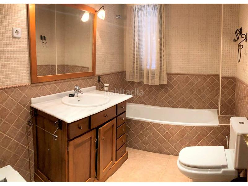 Foto c91ca77d-62ea-411d-aba7-951c7a000af6. Chalet en mirador 5 casa en venta en Centro en Centro Aranjuez