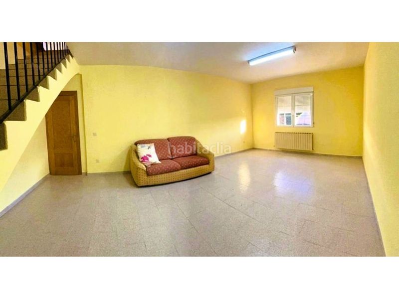 Foto 4e83d3bd-d3ff-440a-8942-76d14765aa2f. Casa amb calefacció aparcament a Olías del Rey