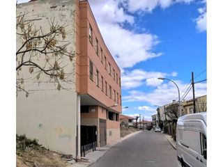 Etagenwohnung in Calle lominchar 24. Listo para entrar