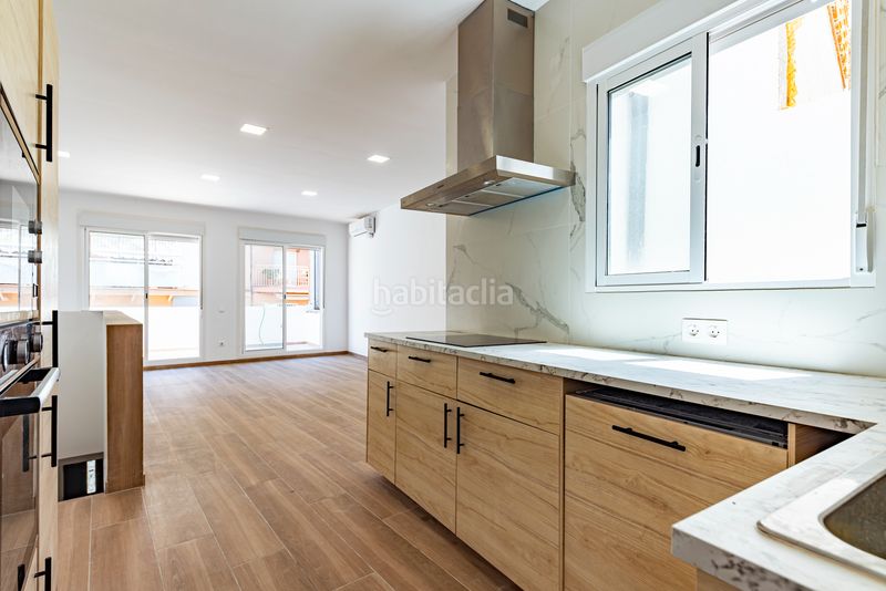 Foto 00e54569-78c7-45c9-8944-4f6d8397402d. Casa amb calefacció a Vilamarina Viladecans