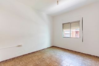 Etagenwohnung  Carrer de júpiter 11. Piso exterior de 3 habitaciones en finca tranquila de solo 3 vec