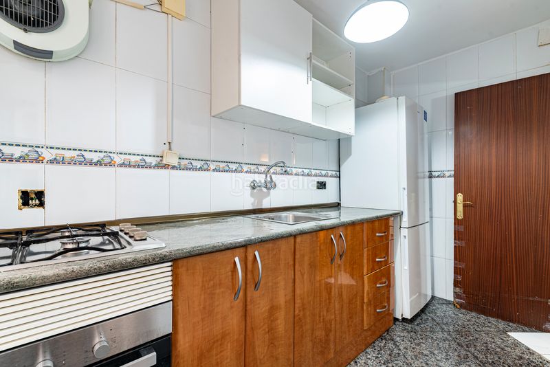Piso oportunidad ! piso listo para entrar a vivir acogedor piso de 44 m², ubicado en una cuarta planta real sin ascensor, p en Badalona