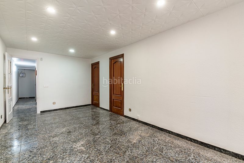 Foto bde96b6a-126e-4ee0-a8de-bd6ba7cb1834. Pis a La Salut Badalona