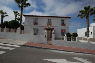 Chalet en Miramar - Torre del Moro. Chalet con 4 habitaciones, parking, piscina, calefacción, aire a