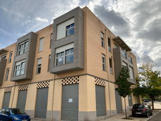 Local Comercial a Calle literato azorín 9