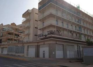 Local Comercial a Carrer d'ares del maestrat 5. Magnífico local en paterna