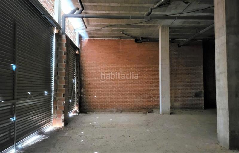 Foto 429f0d78-838d-4111-a219-ade04fed284a. Local comercial en carrer alt palància 4 magnífico local . en Náquera