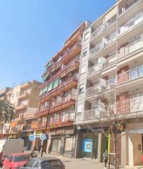 Local Comercial a Avinguda dos de maig 20. Magnifico local en aldaia.