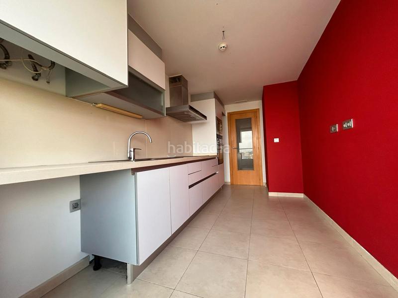 Foto 84c9f0a3-f1d0-4dc5-aade-ac8e46b5b853. Piso en La Constitución-Canaleta Mislata