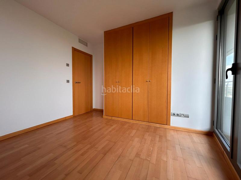 Foto a3f9c9e9-6204-4aaa-8bc4-c7a8dcaba605. Appartement avec parking dans La Constitución-Canaleta Mislata