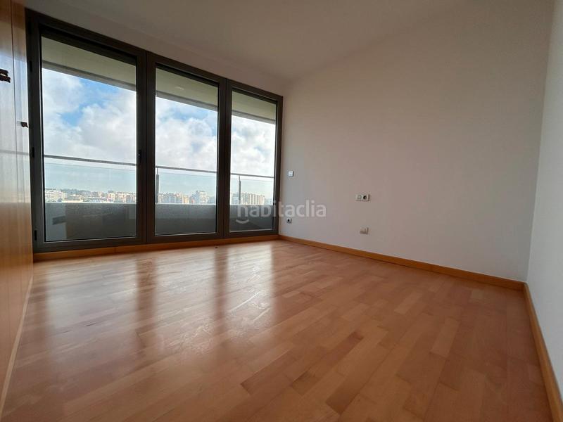 Foto c5d5bc9d-9b7d-478e-bd56-4c256a04e962. Appartement avec parking dans La Constitución-Canaleta Mislata
