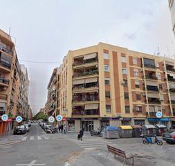 Geschäftsraum in Carrer de Jerónima Galés 18