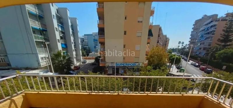 Foto 65047908-caaf-4899-86bd-9dda9bd30bc9. Pis a carrer caravel-les 5 a Platja de la Pobla de Farnals Pobla de Farnals (la)