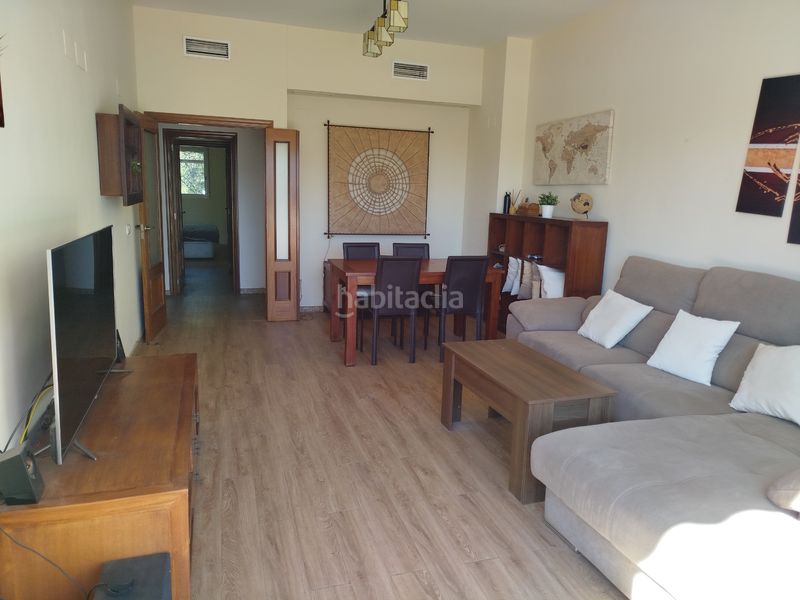 Foto a572ce63-f91b-4ae3-ba82-52fe798e2135. Pis amb piscina a Valterna Paterna