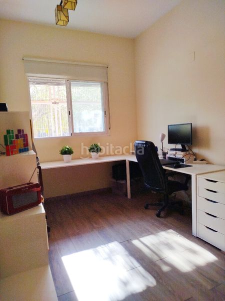 Foto e9a819e3-50fe-49fc-af41-4dc470242772. Pis amb piscina a Valterna Paterna