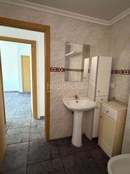 Foto 0621f58d-4330-4ddd-a36a-fdb10af4d06d. Pis a Tres Forques Valencia
