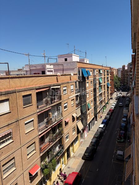 Foto 939eb0d6-2849-42ef-80b3-25115ccae6f4. Pis a Barrio Benicalap Valencia