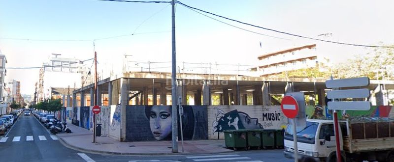 Foto d9635e36-ebac-4422-a8e7-5b361b93dd94. Edifici a carrer carlos sentí 24 a Centro Urbano Dénia