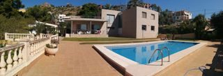 Casa a Estadio Castalia. Villa de lujo con piscina en exclusiva urbanización de castellon