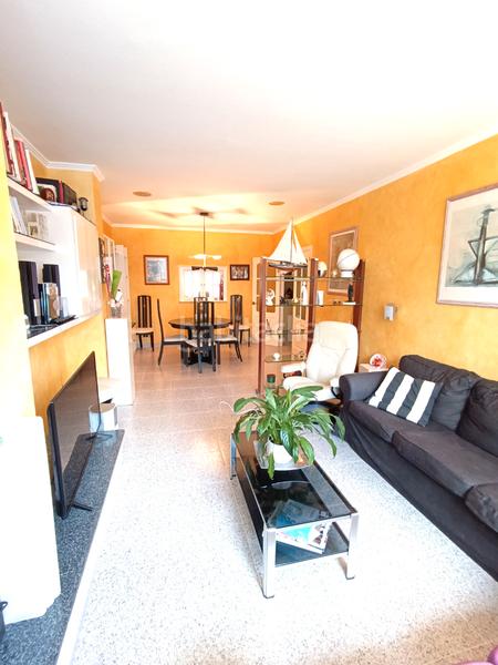 Foto 1337d1cc-8dd4-4fa9-bd90-39b93002be22. Affitto casa a schiera con camino riscaldamento parcheggio piscina in Mont-ras