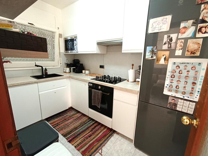 Foto 06db9a97-f09a-4101-b8df-14e657808834. Piso precioso piso con terraza calefacción aabc y 6 vecinos en Palafrugell