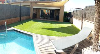 Casa adosada en Piverd-Vila-Seca-Bruguerol. A 3 vientos-orientada a este, sur y oeste-piscina-jardin-terraza