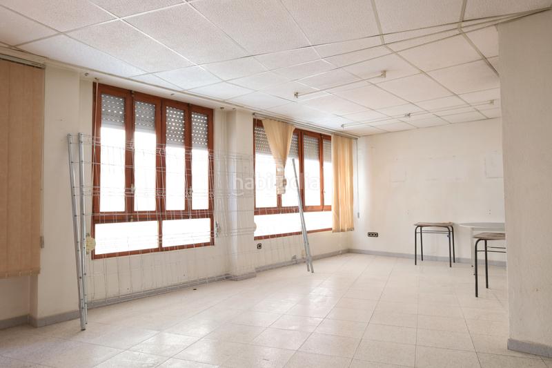 Foto 19b31234-40e0-4257-a2b9-b45bb9f621f9. Planta baixa a Xixona