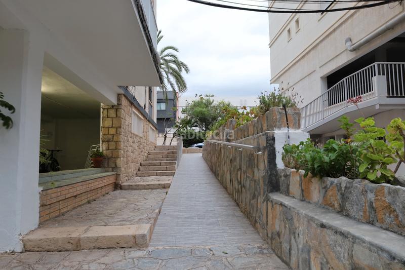 Foto 5042f421-1258-465c-98d1-1307b8b1f1db. Affitto attico con riscaldamento parcheggio piscina in Alicante