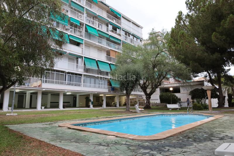 Foto 42a32e18-9739-4981-9777-5922ad1a0d55. Lloguer àtic amb calefacció aparcament piscina a Alicante