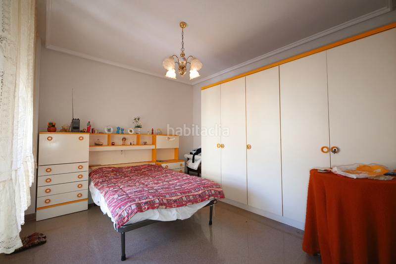 Foto 147cbb8c-ef8d-42a0-92b6-ab021cd3e226. Pis a Xixona