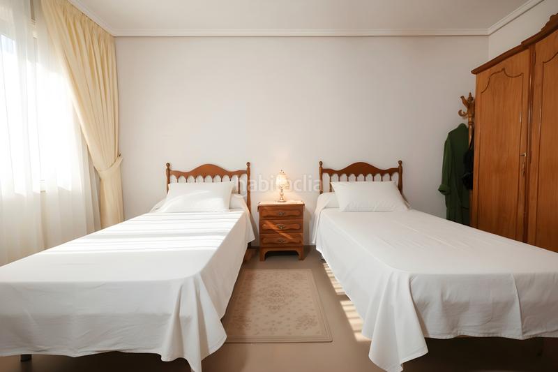 Foto d0c04e94-fccd-4f97-9619-460d82242cbf. Pis a Xixona