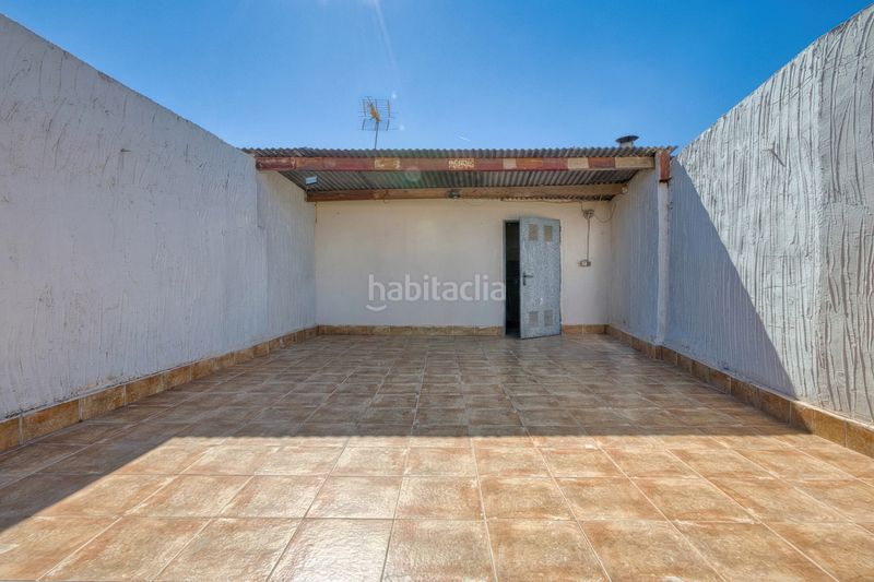 Foto a58db120-0a73-4e4e-a6a1-b2600c48f63c. Casa adossada amb xemeneia calefacció a Bellavista-Capiscol-Frank Espinós San Juan de Alicante