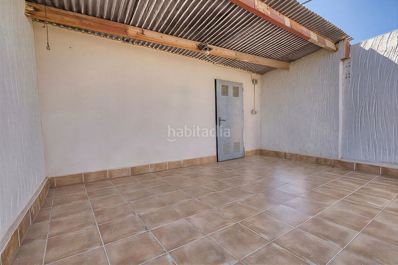 Foto fbbd756e-0021-48e5-8871-c812bb69dde8. Casa adossada amb xemeneia calefacció a Bellavista-Capiscol-Frank Espinós San Juan de Alicante