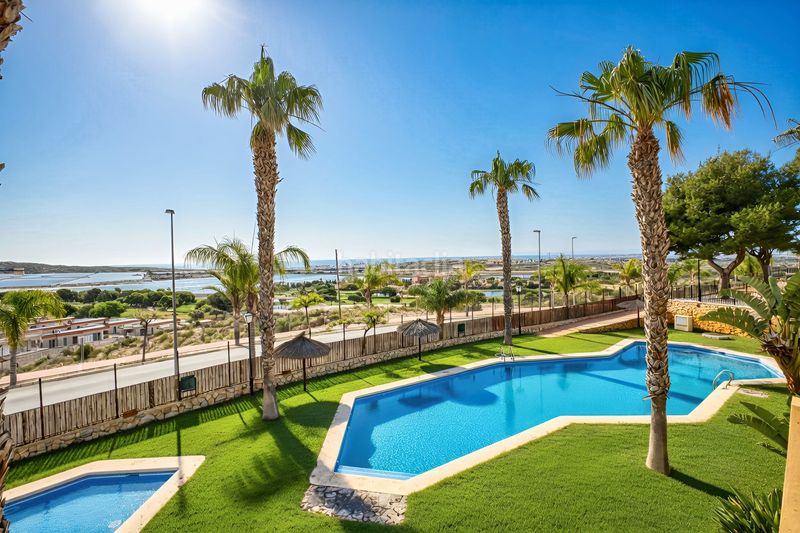 Foto d14e9454-6c0a-4b13-a711-389263084f64. Casa adossada amb calefacció aparcament piscina a Mutxamel