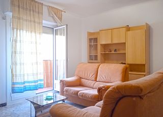 Lloguer Pis  Plaça roger de llúria. Económico y en zona residencial tranquila