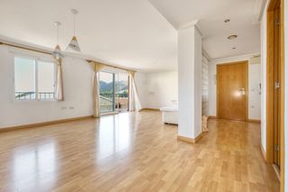 Appartement  Carrer d'antoni galiana i moltó. Reformado. para entrar a vivir.
