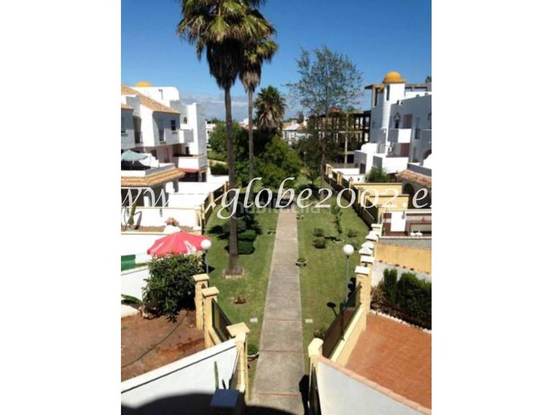 Foto d29b733e-4495-496c-a146-93e94b789932. Lloguer casa amb piscina a Los Gallos Chiclana de la Frontera