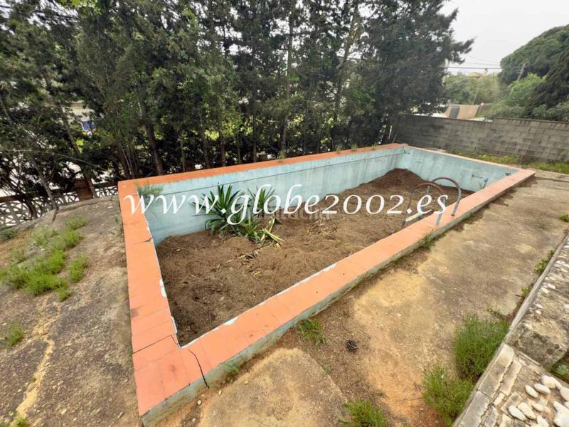 Foto fda4a3df-af89-406c-80f9-772f9c7a35eb. Chalet venta de villa en Los Franceses - La Vega Chiclana de la Frontera