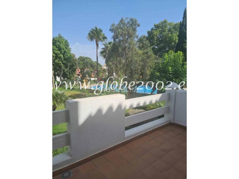 Foto 0a019eb0-2042-4e8c-a3e2-604412b7689b. Location appartement avec parking piscine dans Las Lagunas - Campano Chiclana de la Frontera