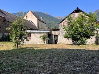 Casa  Calle carrera,dera 38. Coto con terreno ene el centro de les