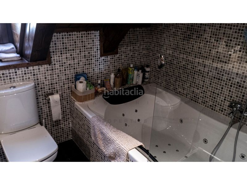 Foto da8a8e1a-7cda-436a-aacb-0165140ea871. Casa in carrèr des arroquets in Vielha Vielha e Mijaran